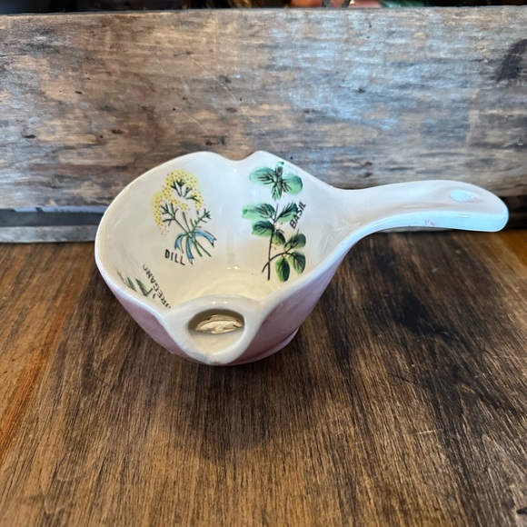 Gravy Boat / Separator Our Own Import Japan Ceramic Herb Theme White & Pink 6.5" - Picture 4 of 10